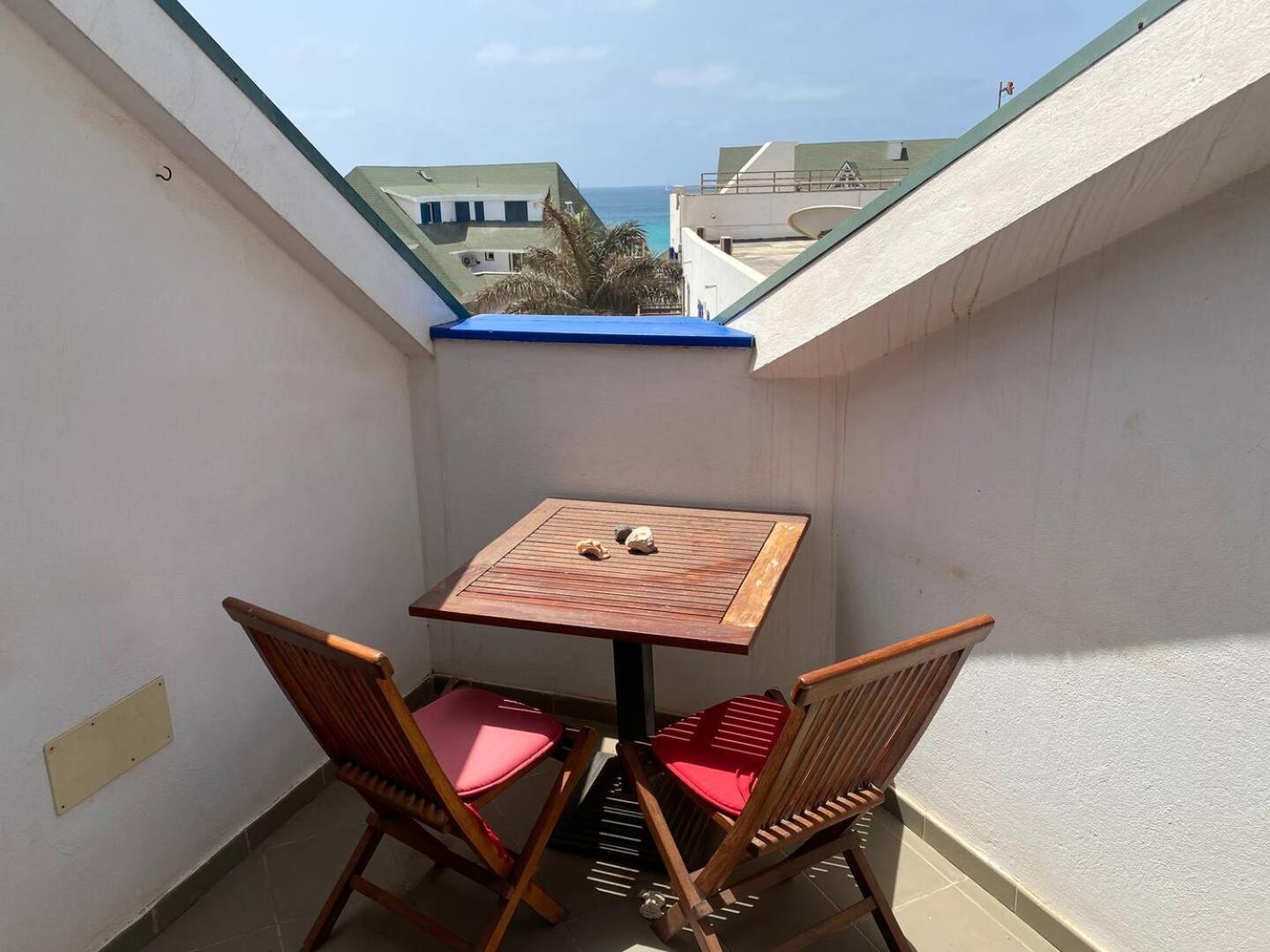 Leme Bedje Two Bedroom - By Bobbywashere Santa Maria Esterno foto