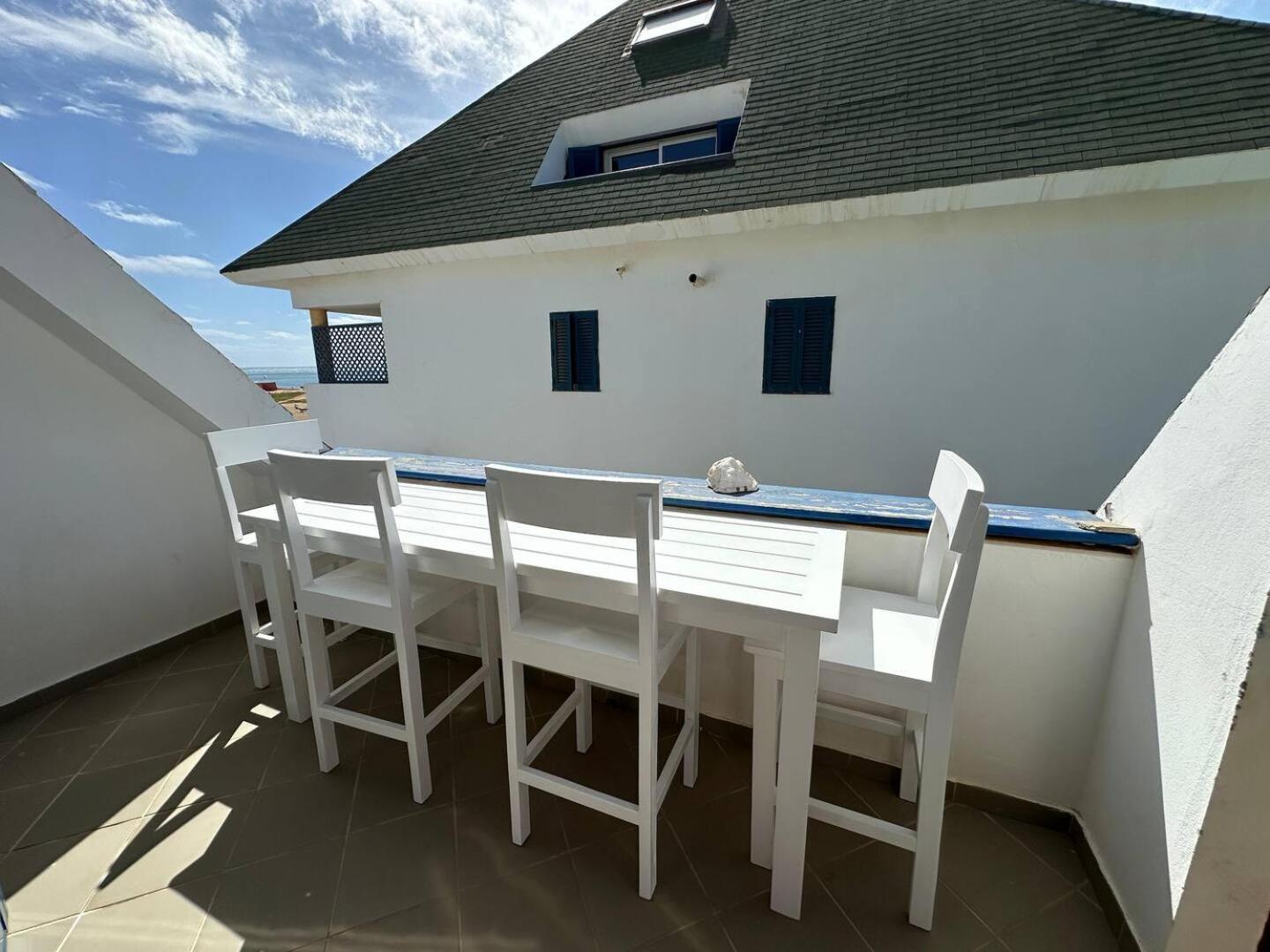 Leme Bedje Two Bedroom - By Bobbywashere Santa Maria Esterno foto