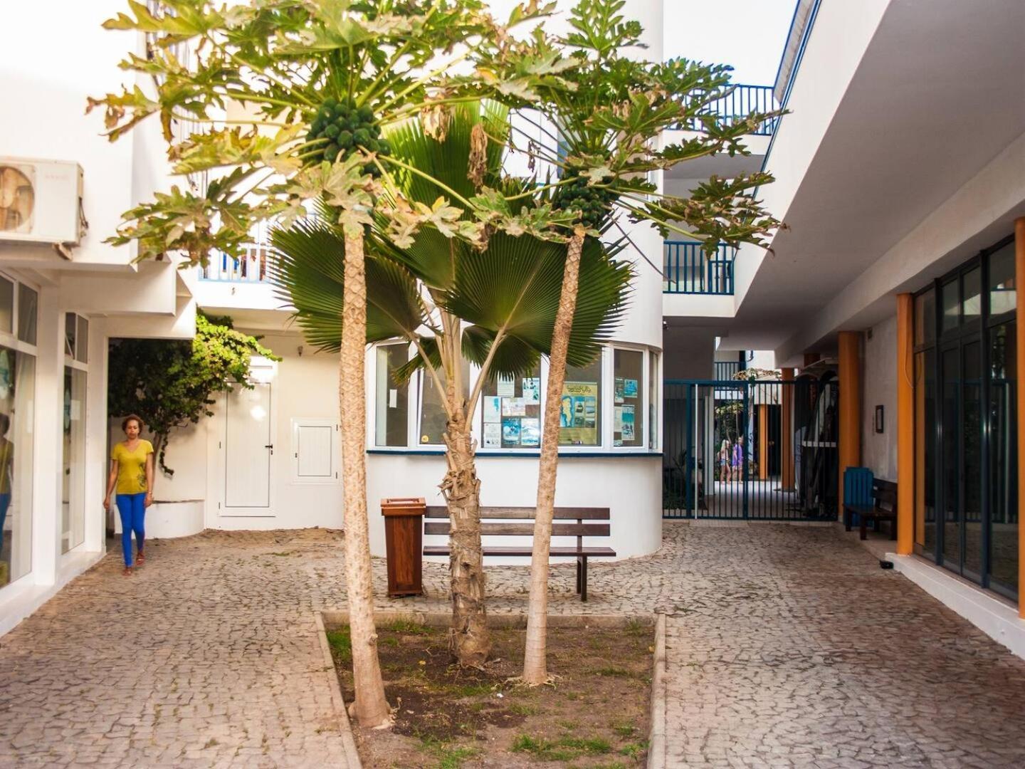 Leme Bedje Two Bedroom - By Bobbywashere Santa Maria Esterno foto