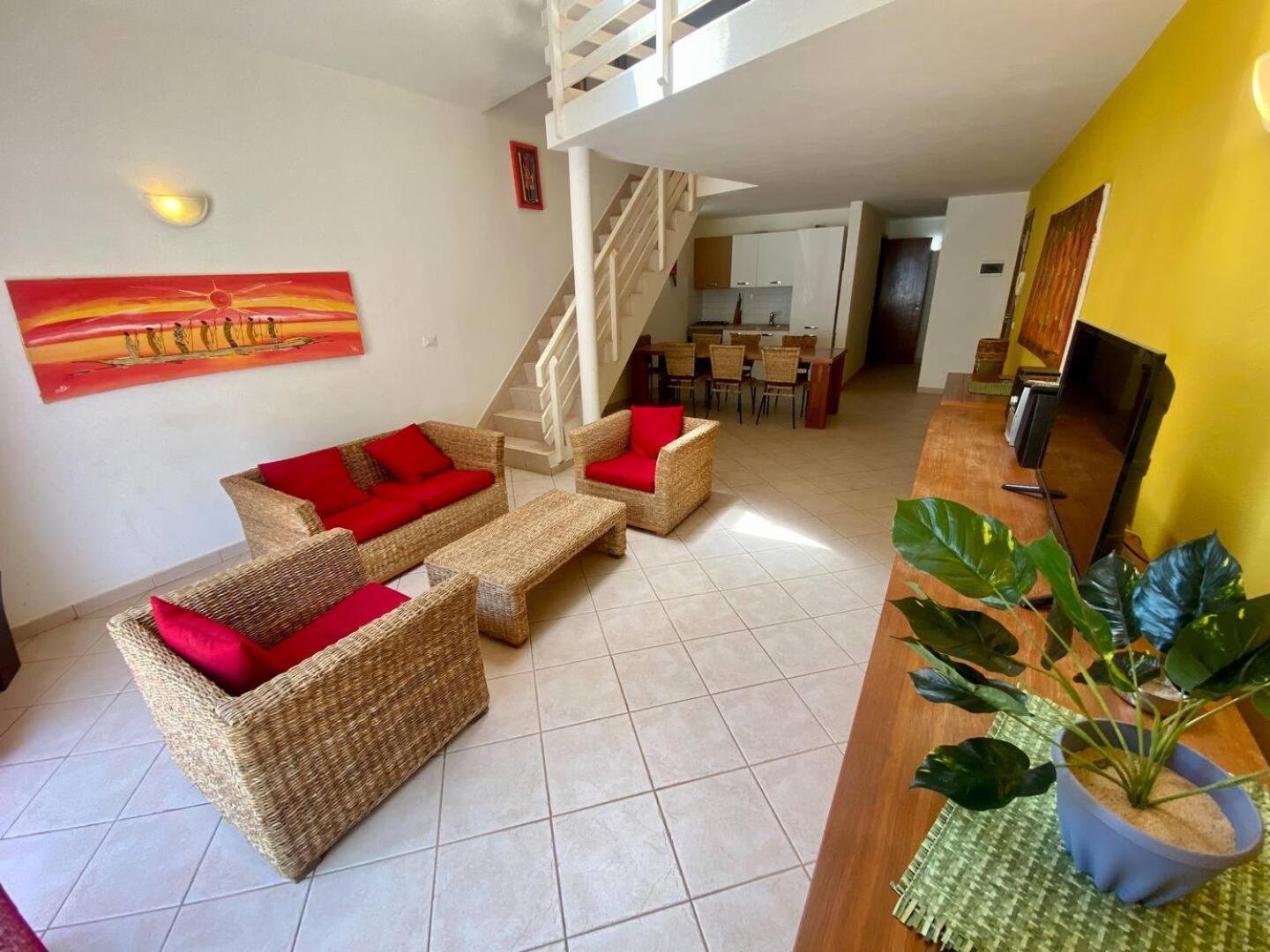 Leme Bedje Two Bedroom - By Bobbywashere Santa Maria Esterno foto