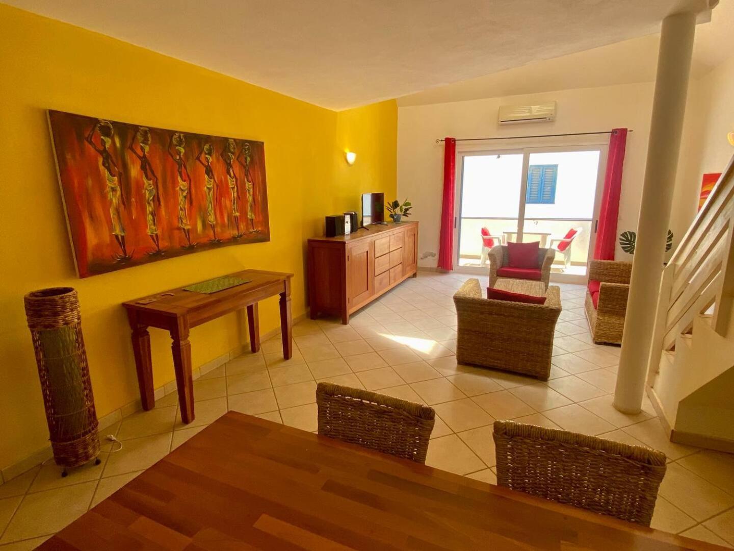 Leme Bedje Two Bedroom - By Bobbywashere Santa Maria Esterno foto